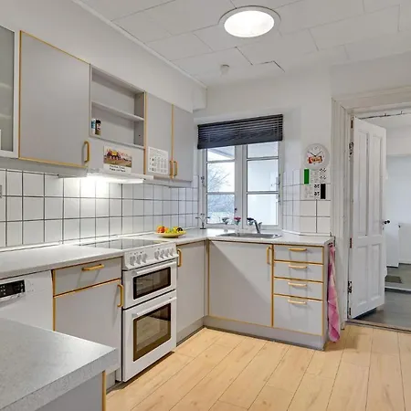 Cozy In Rudkobing With Kitchen 아파트 *