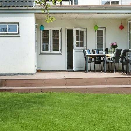 아파트 Cozy In Rudkobing With Kitchen Spodsbjerg